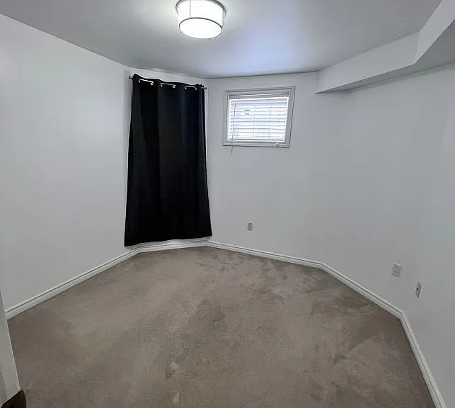 82 Ambler Bay #BASEMENT — Photo 13