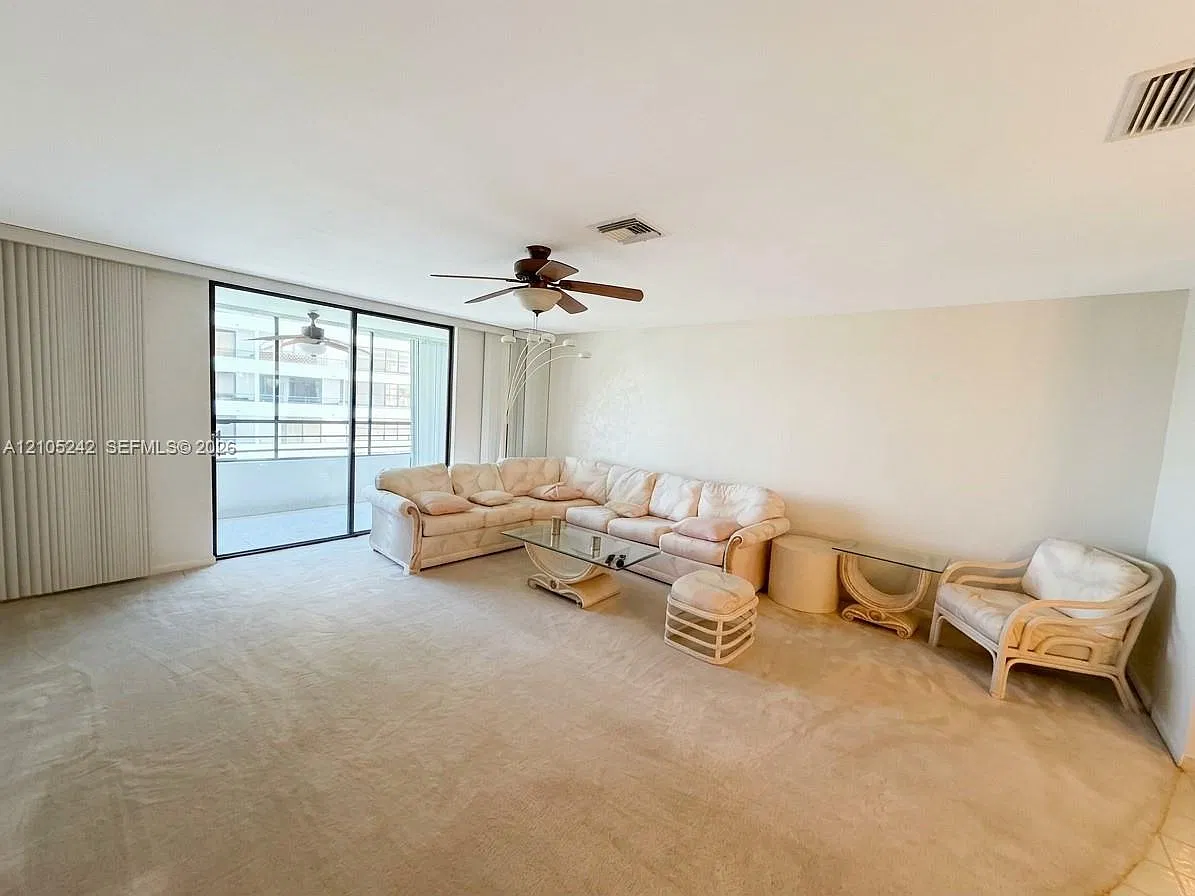Olympus Condo Phase — Photo 4