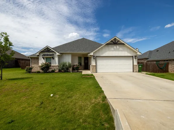 3006 Promenade Dr, Granbury, TX 76049