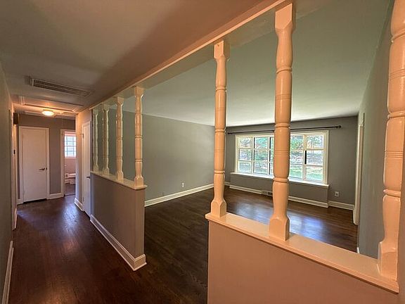 4th image of 6826 Starcrest Dr
