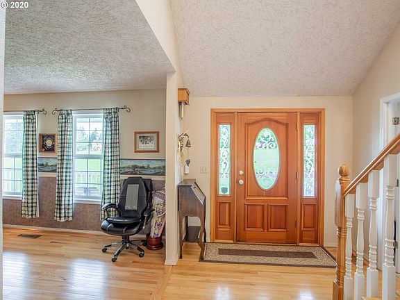 3rd image of 7415 NE 335th Cir