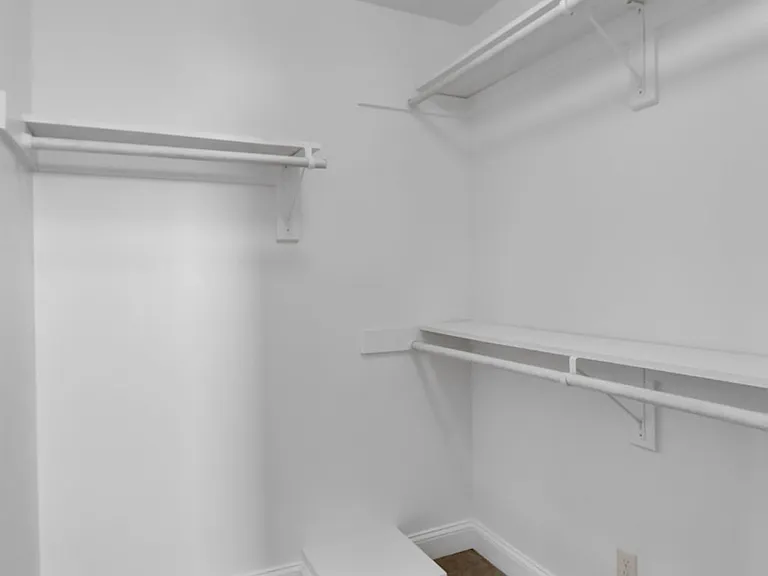 5849 Broadway St #H — Photo 16