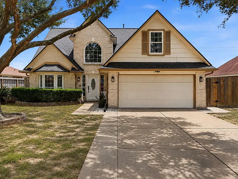 5234 Findlay Dr — Photo 1