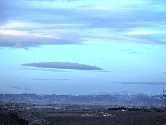 Panoramic Mountain Views!