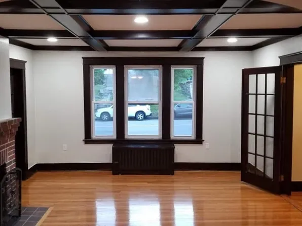 404 May St #1, Worcester, MA 01602