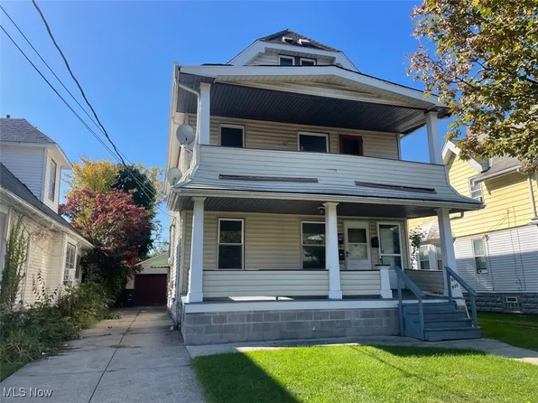 930 Evangeline Rd, Cleveland, OH 44110