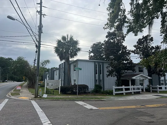 Magnolia Villas — Photo 17