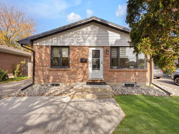 25 Hines Cres, London, ON N6C 3A2