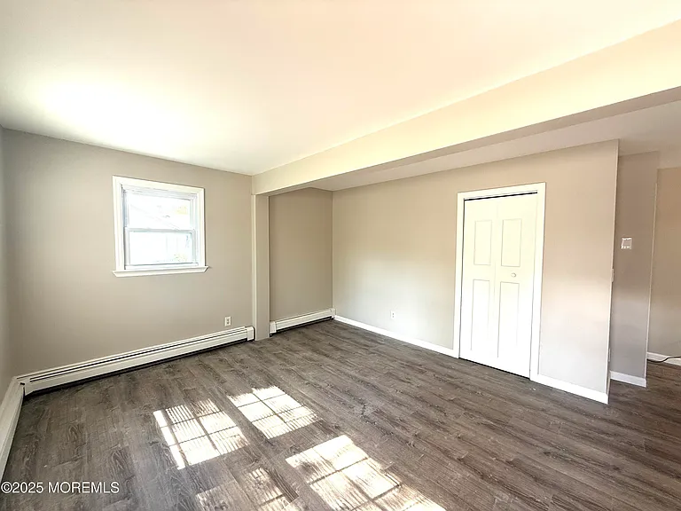 410 Bay Way — Photo 10