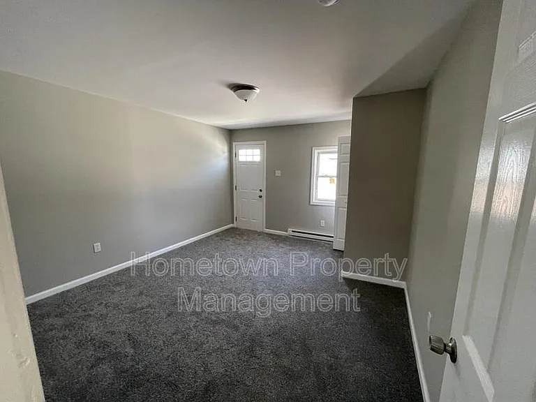 663 E Market St #665-4 — Photo 3