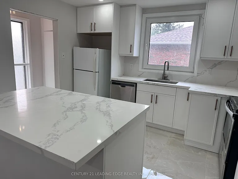 11 White Abbey Park #MAIN FL — Photo 7