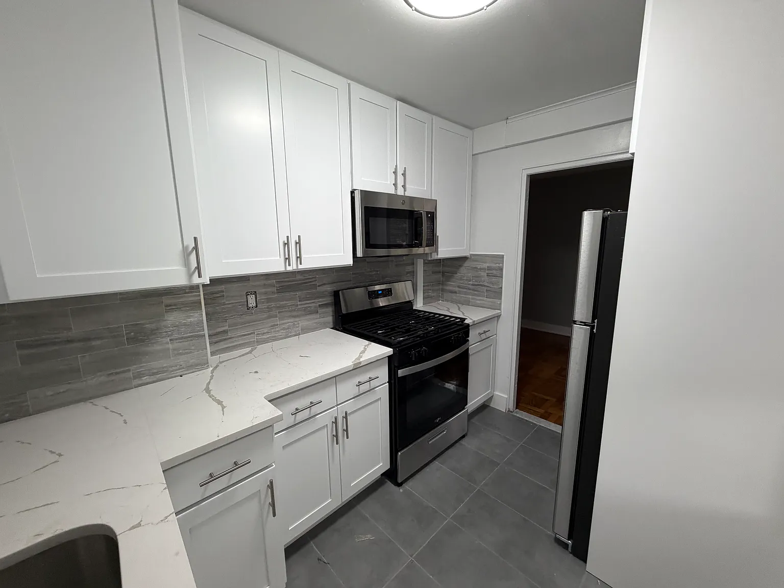 69th Ave, Fresh Meadows — Photo 4