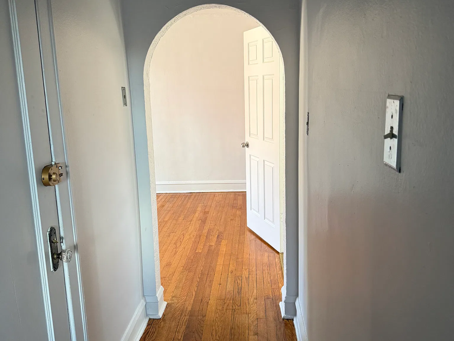 1 bed, 750 sqft, $1,000 — Photo 4
