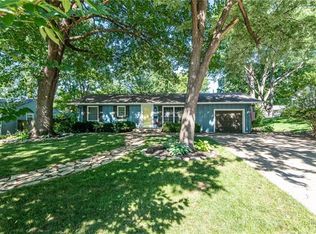 7208 Craig St, Overland Park, KS 66204