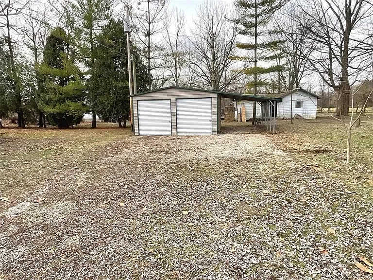 1644 River View Dr — Photo 18