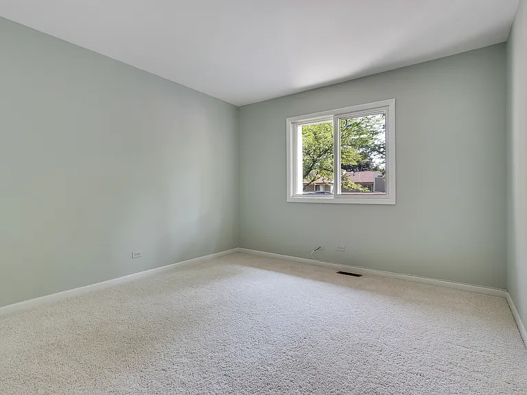 834 Swallow St — Photo 24