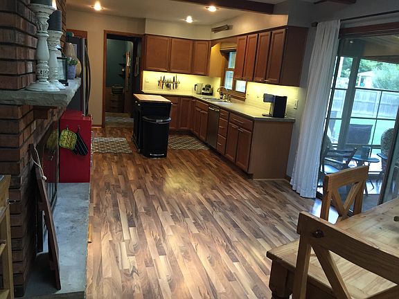 5th image of 1356 Camille Dr SE