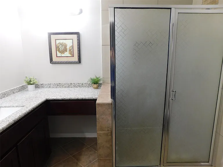 4403 Alamo Ave — Photo 16