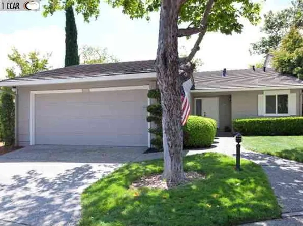 1938 Saint Andrews Dr, Moraga, CA 94556