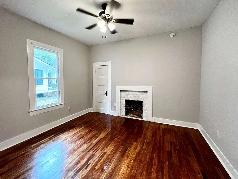 209 S Fulton St — Photo 22