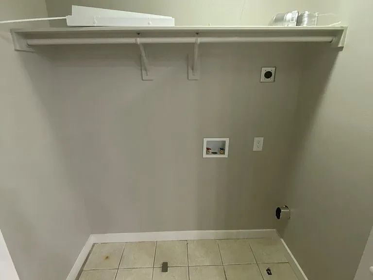 518 Peterson Dr — Photo 12