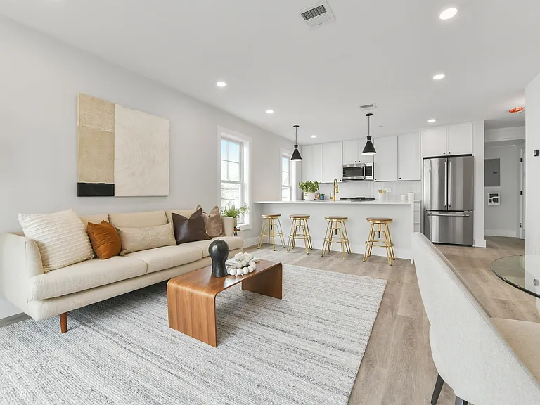 10 Geneva St #6 — Photo 18