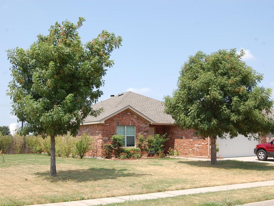 1st image of 3701 Logan Dr