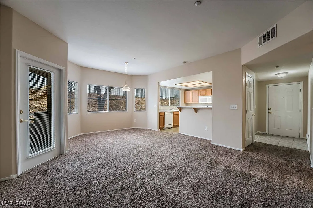 2 bed, 2.0 bath, 1249 sqft, $1,475 — Photo 4