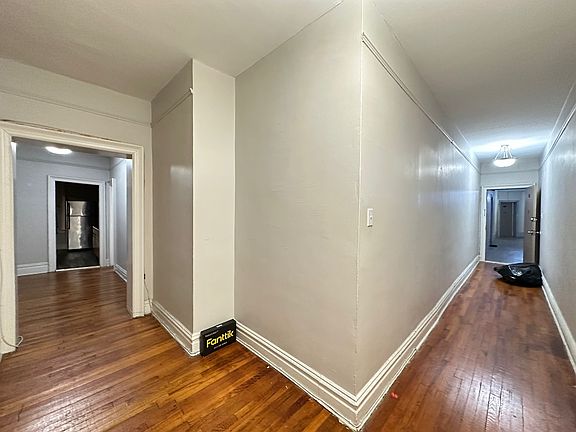 4th image of 25-27 Kensington Ave #305
