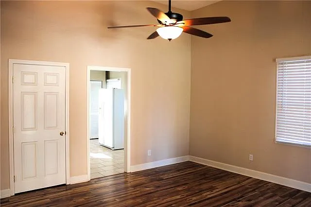 5700 Wilton Dr — Photo 5