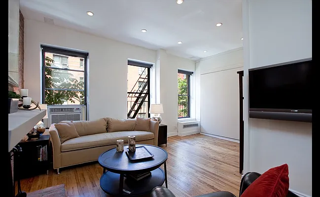 Sold by Douglas Elliman | media 14