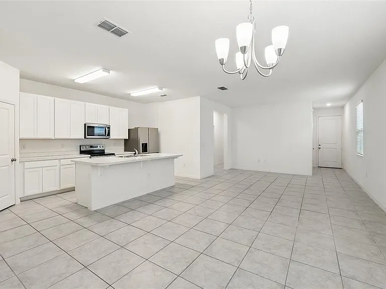 1187 Papaya Cir — Photo 9