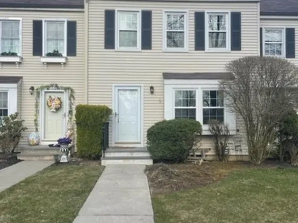 48 Wexford Dr, Mendham, NJ 07945