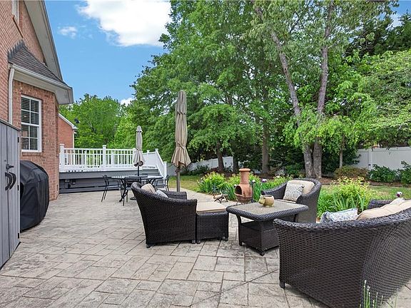 3rd image of 3351 Oyster Creek Dr