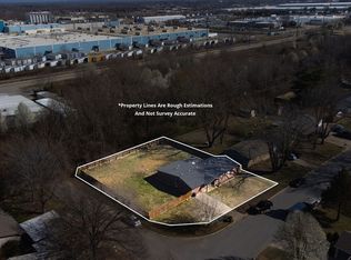 1413 W Bishop Dr, Rogers, AR 72756
