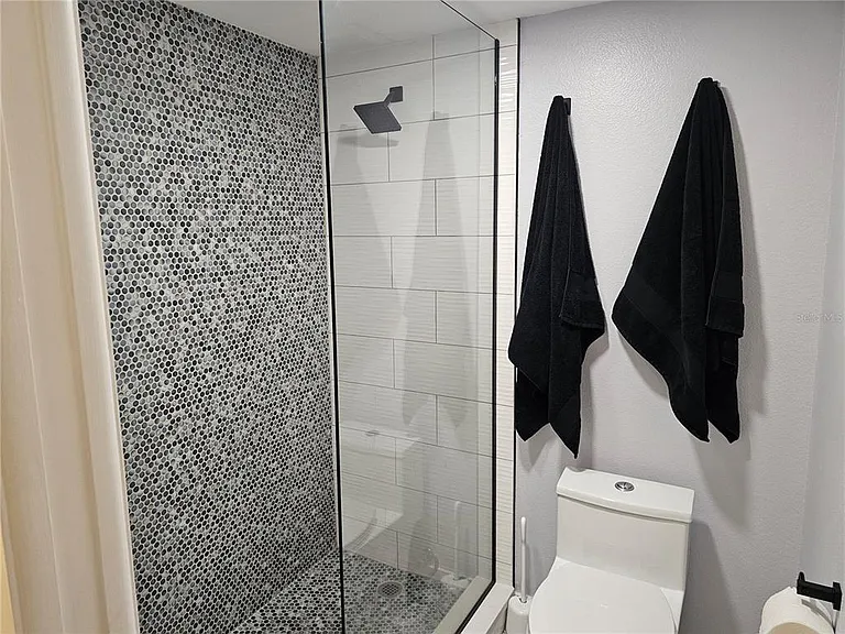 153 Wild Palm Dr #1610 — Photo 23