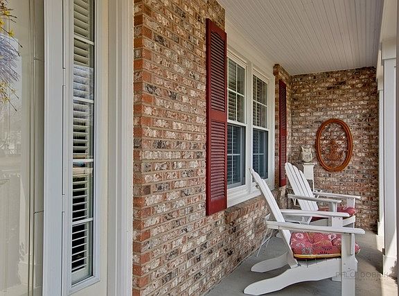 3rd image of 240 Southridge Dr