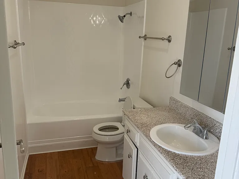 901 Palmbrook Dr #16 — Photo 6