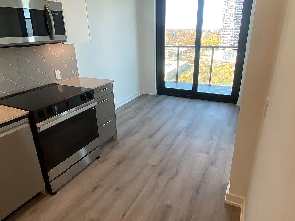 30 Francis St S #2113