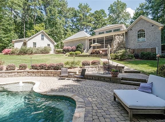 2nd image of 2306 Bluestone Ct