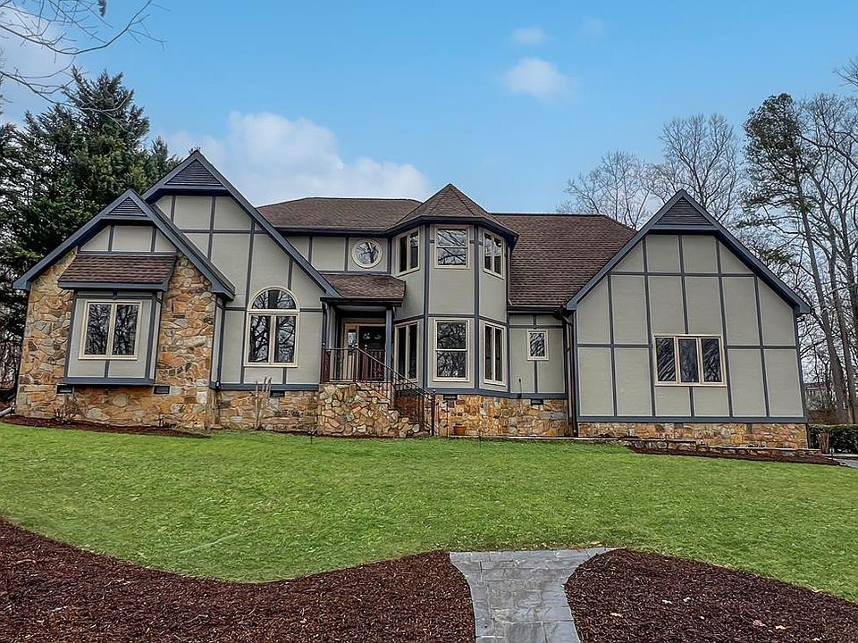 1st image of 413 Hawks Ridge Rd