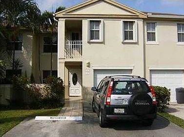 2nd image of 9167 Fontainebleau Blvd APT 15