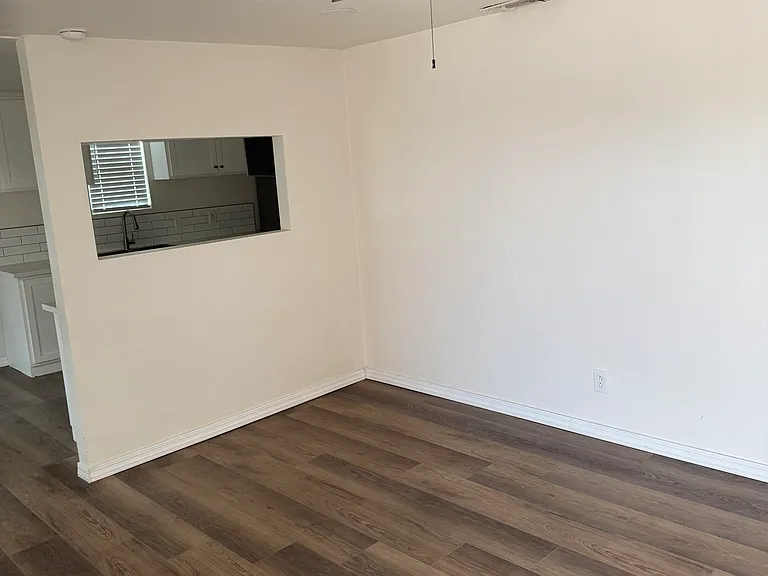184 N Acacia St #1 — Photo 10