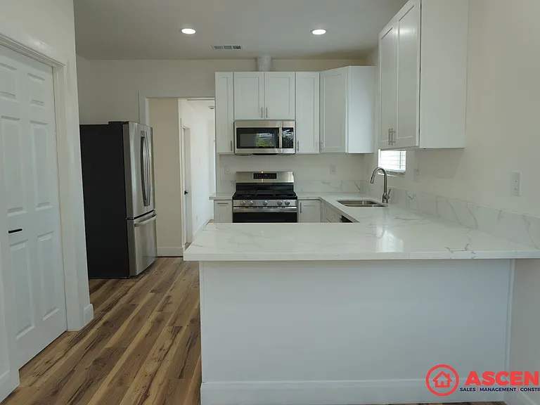 1916 Talisman Dr — Photo 14