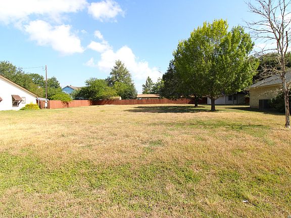 2nd image of 644 Horseshoe Falls Dr LOT 1R