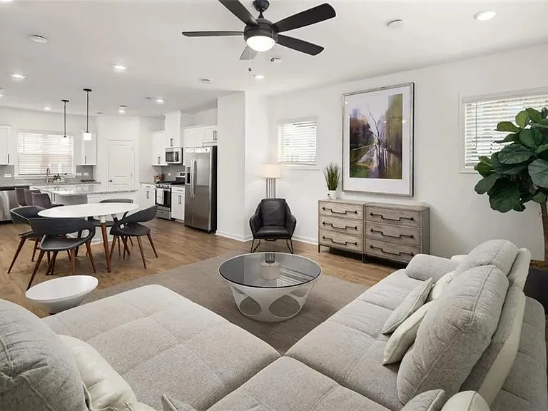728 Sayers Ct — Photo 6