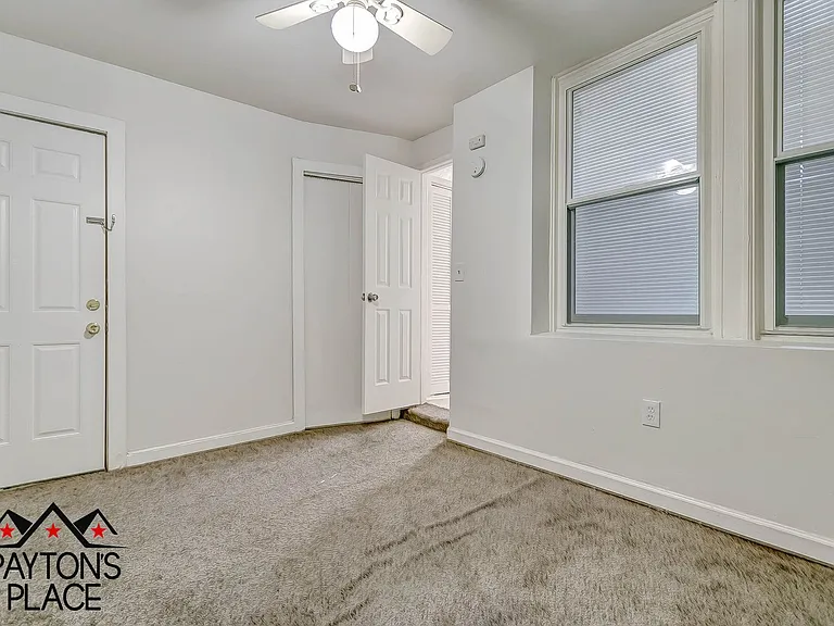324 34th St SE — Photo 10