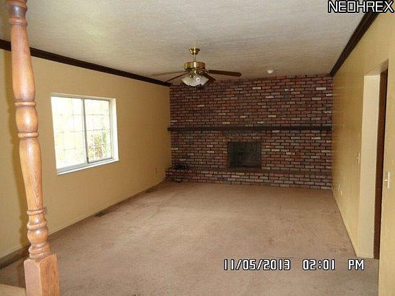 3rd image of 24523 Meadow Ln