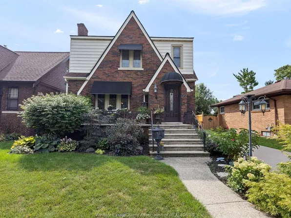 2079 Verdun Ave, Windsor, ON N8W 1P6