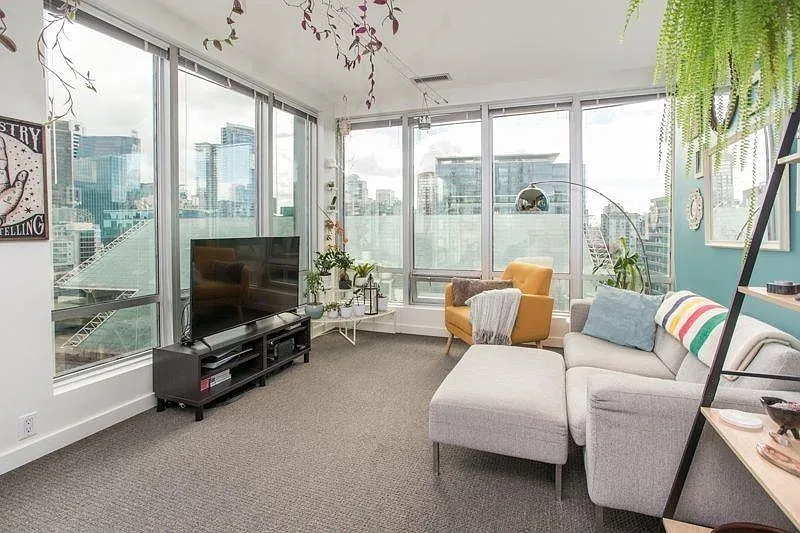 1 bed, 613 sqft, $2,200 — Photo 2